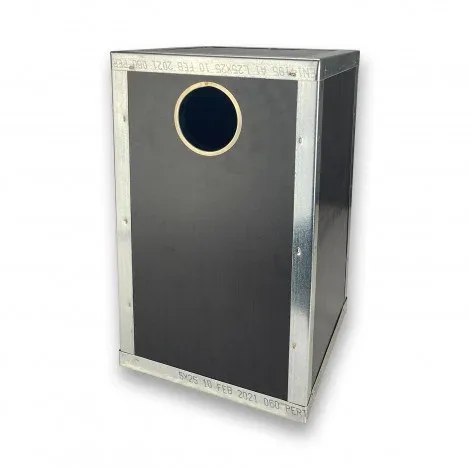 Ninho com cantoneira para aratingas – Modelo: Porta Traseira