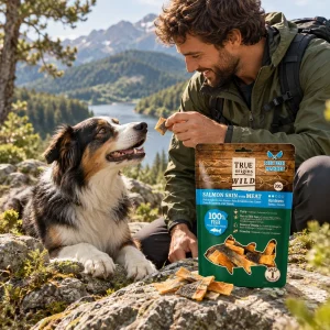 True Origins Wild Pele de salmão com carne Snack para cães